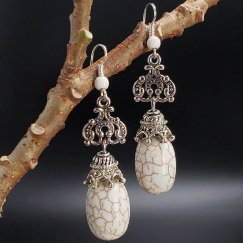 Dangling Silver Earrings Natural White Howlite Stone